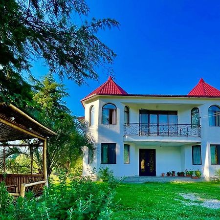 Villa In Chakvi Extérieur photo